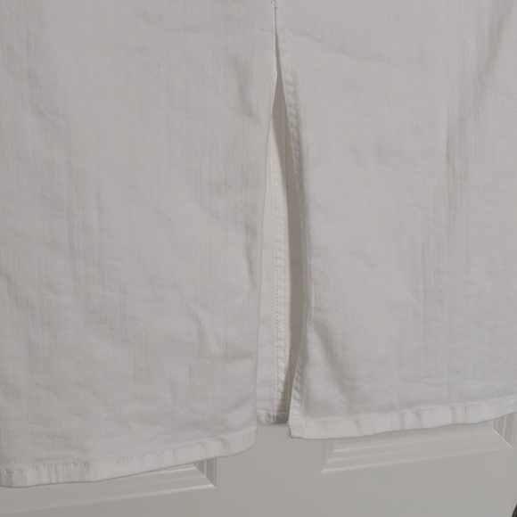 LOFT Women's White Denim Skirt Size 10 - Picture 3 of 5